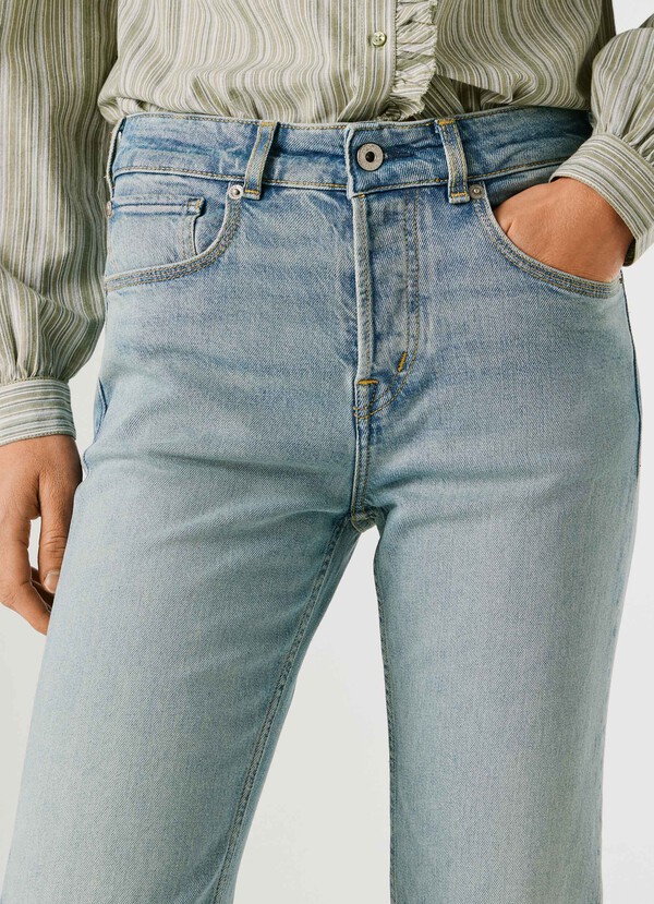 MID-RISE STRAIGHT FIT JEANS - ARROW