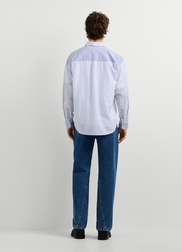 RELAXED FIT STRIPED SEERSUCKER SHIRT