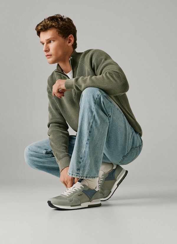 LEATHER TRAINERS WITH SUEDE DETAILS