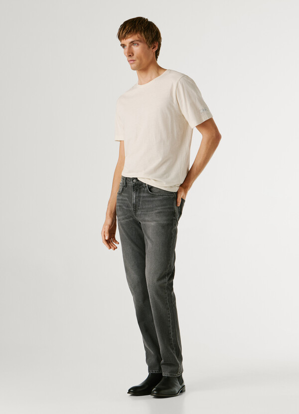 HATCH - SLIM FIT MID-RISE JEANS