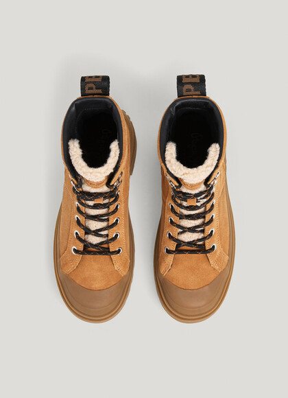 SUEDE BOOTS WITH LACE-UP FASTENING
