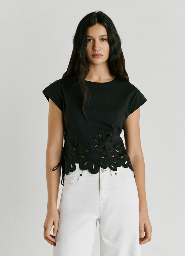 T-SHIRT WITH OPENWORK FLOWERS