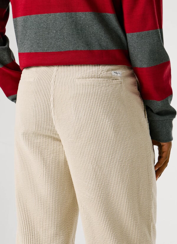 RELAXED FIT POPLIN CHINOS