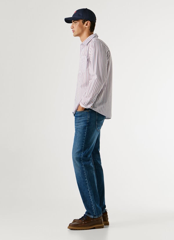 CASH - STRAIGHT FIT MID-RISE JEANS