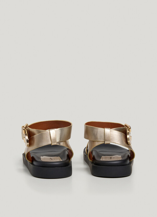 FLAT CROSS-STRAP SANDALS