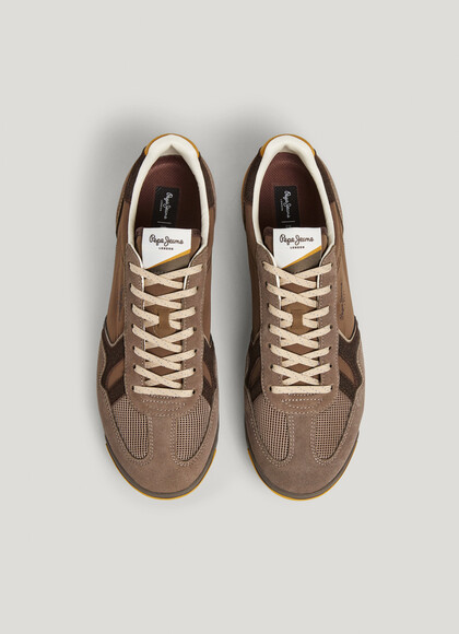RETRO TRAINERS WITH SUEDE DETAILS