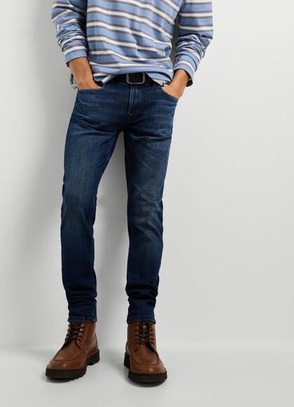STANLEY - TAPER FIT MID-RISE JEANS