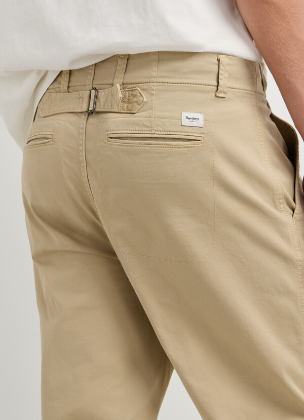 RELAXED FIT TWILL CHINOS