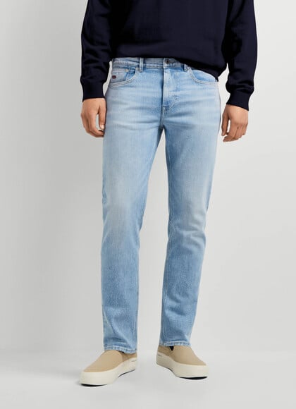 HATCH - SLIM FIT MID-RISE JEANS