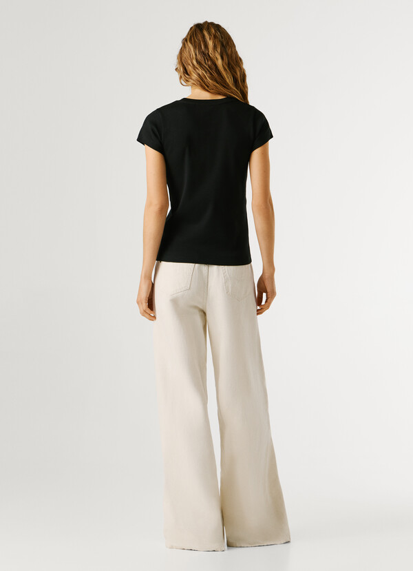RIBBED EMBROIDERED LOGO T-SHIRT