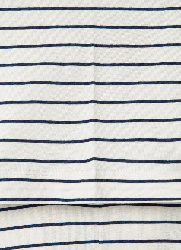 RELAXED FIT STRIPED T-SHIRT