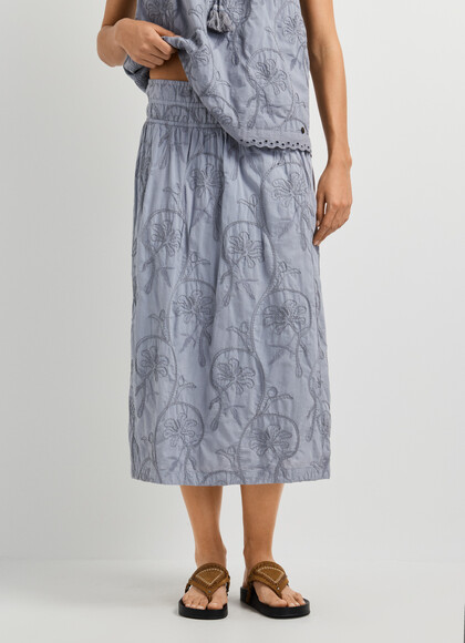 FLORAL EMBROIDERY MIDI SKIRT