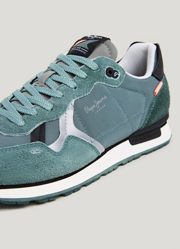 RETRO RUNNING TRAINERS