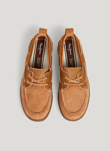 SUEDE BOAT SHOES