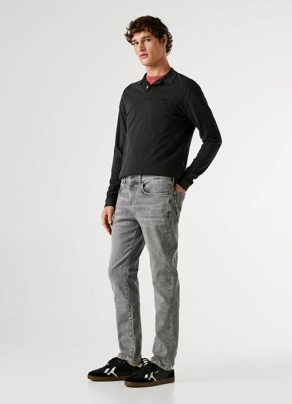 HATCH - SLIM FIT MID-RISE JEANS