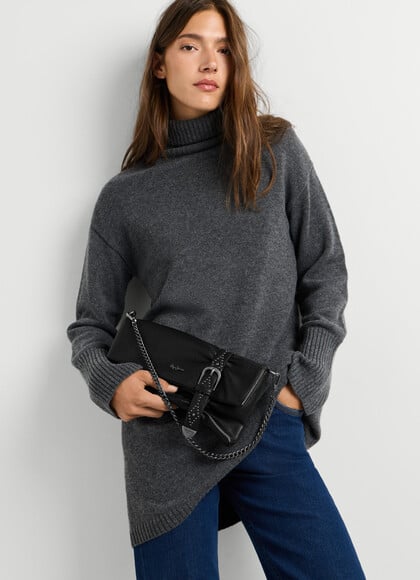 LEATHER EFFECT HANDBAG