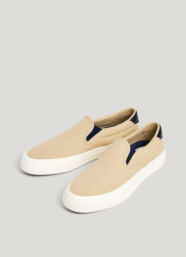 CLASSIC CANVAS TRAINERS