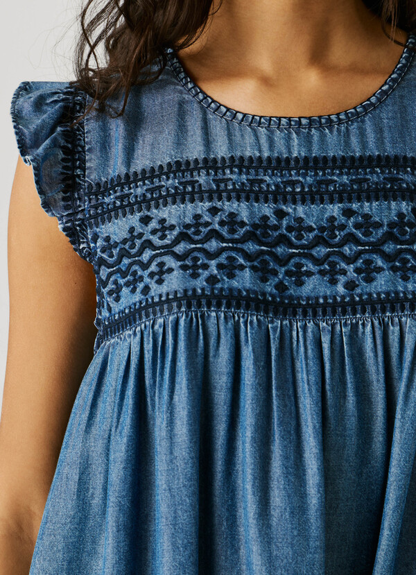 EMBROIDERED DETAIL MINI DRESS