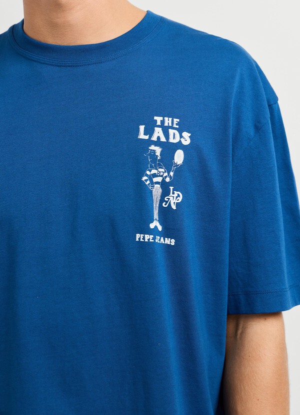 WIDE FIT PRINTED GRAPHIC T-SHIRT