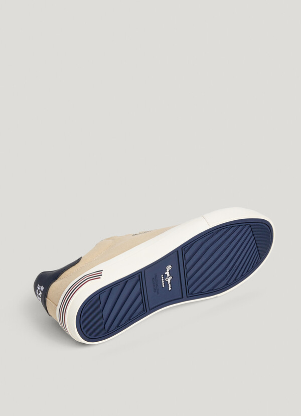 CLASSIC CANVAS TRAINERS