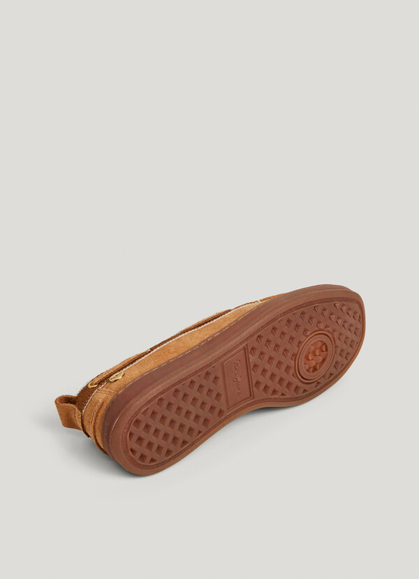 SUEDE BOAT SHOES