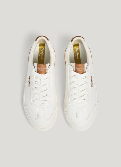 CLASSIC LACE-UP TRAINERS
