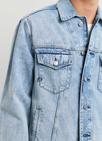 REGULAR FIT DENIM JACKET