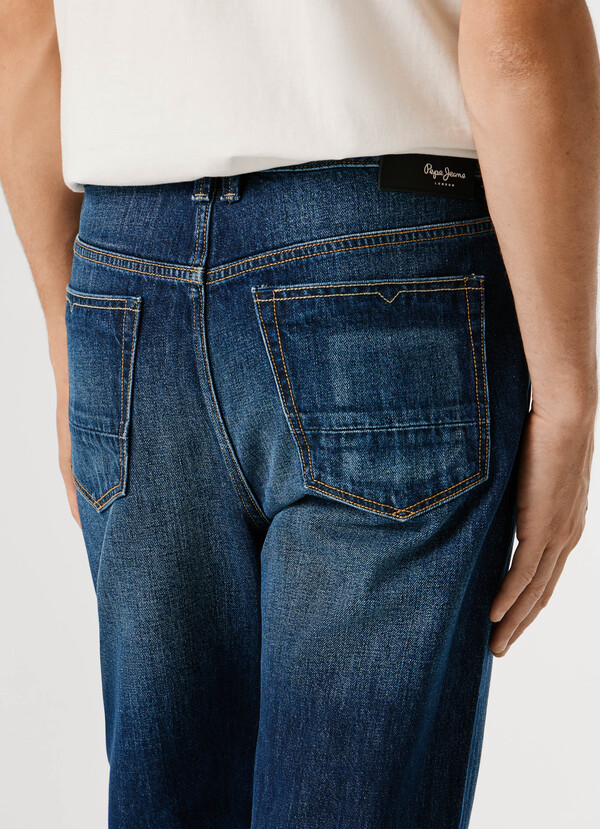 BYRON- STRAIGHT FIT MID-RISE JEANS