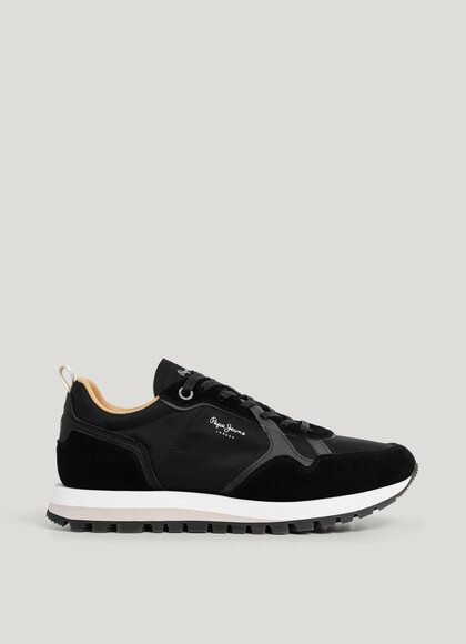 ARI - RETRO RUNNING TRAINERS