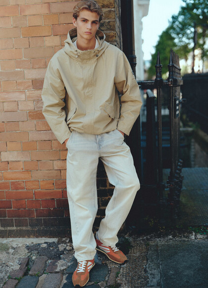 PARKA WITH HOOD