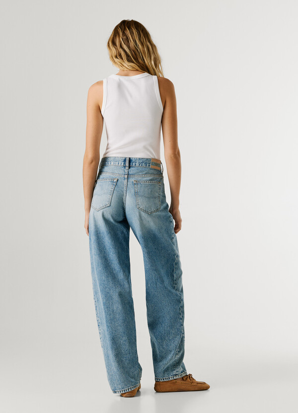 MID-RISE LOOSE FIT JEANS