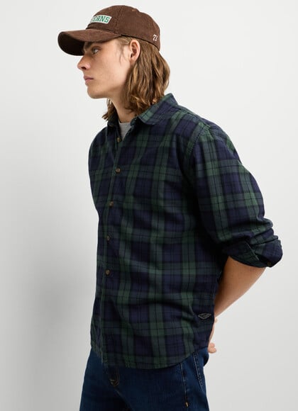 CASUAL FIT CHECKED SHIRT