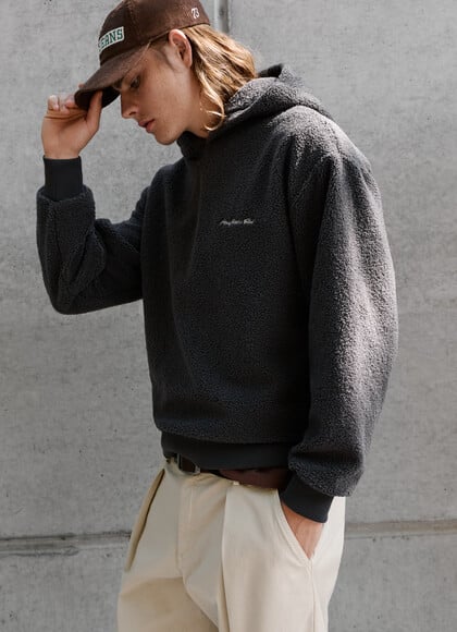 BOXY FIT HOODIE