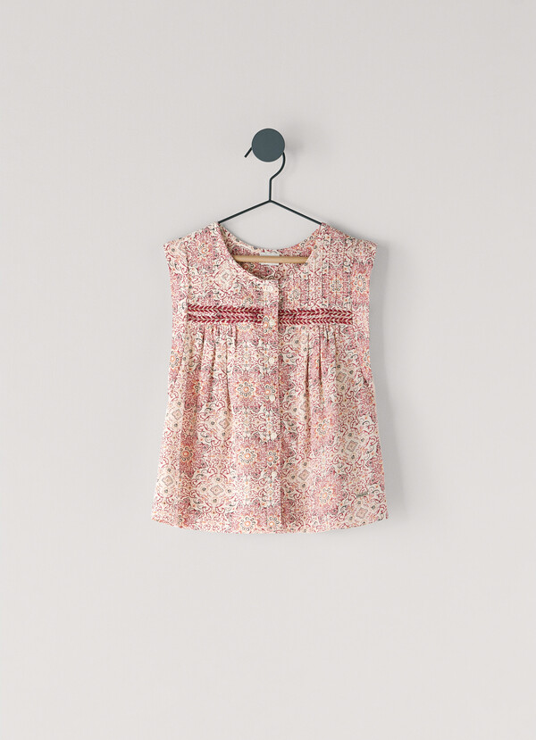 BLUSA SIN MANGAS ESTAMPADO FLORAL