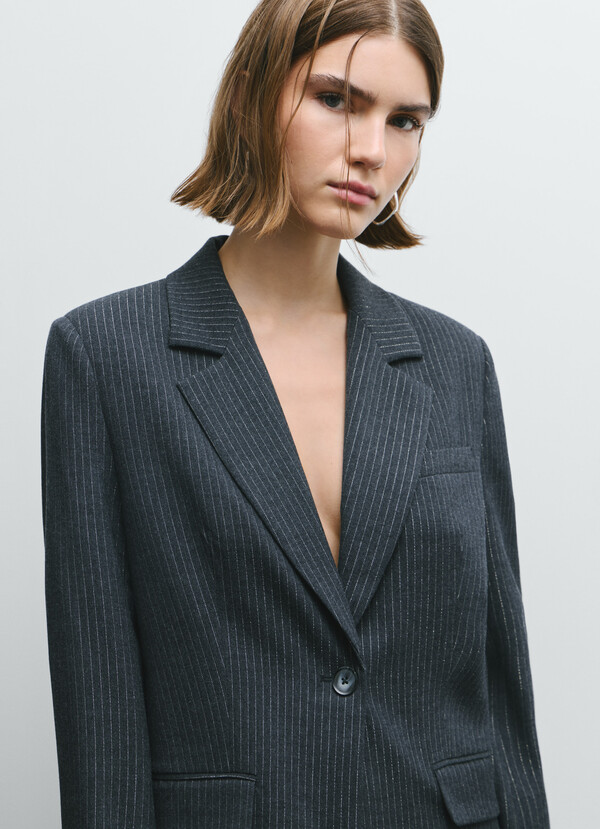 STRIPED BLAZER