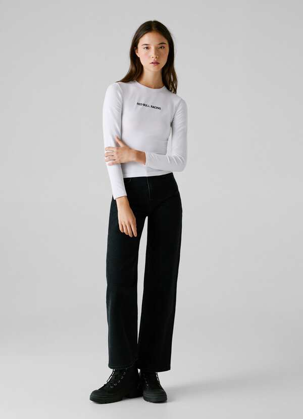 EMBROIDERED LOGO T-SHIRT