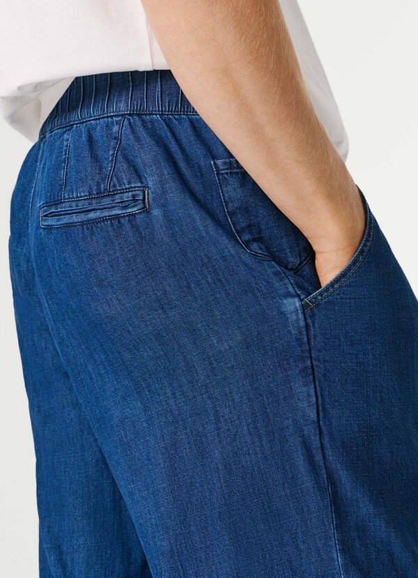 LOOSE FIT MID-RISE JEANS - HELIX