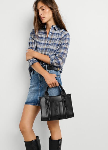 LEATHER EFFECT SHOULDER BAG