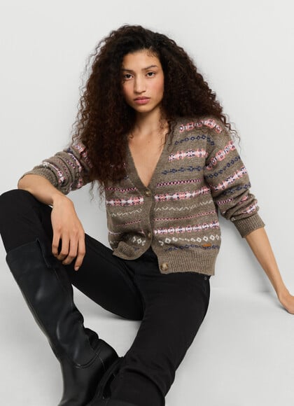 V-NECK KNIT CARDIGAN