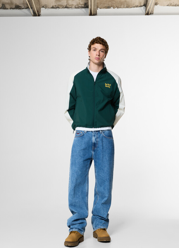 Loose Fit Mid - Rise Jeans