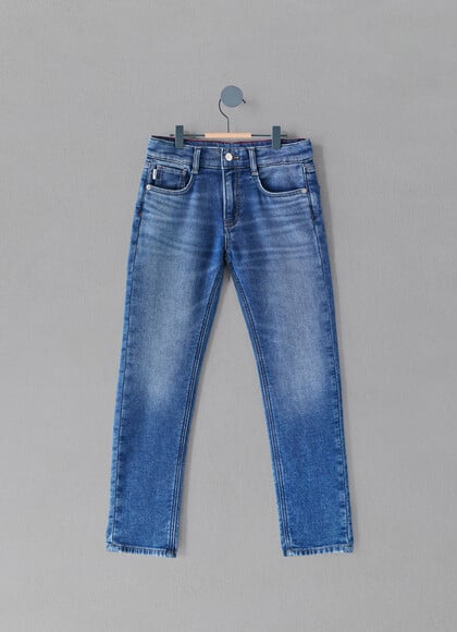 CASHED - STRAIGHT FIT MID-RISE JEANS