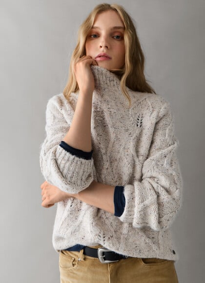 HIGH NECK CABLE KNIT JUMPER