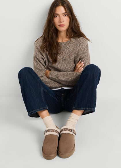 SUEDE CLOGS